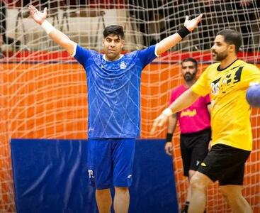 تنش در بازی بزرگ هندبال استقلال کازرون و سپاهان نوین - پارس فوتبال