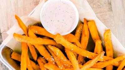  طرز تهیه سیب‌زمینی متری میان‌وعده‌ای متفاوت و خوش‌طعم + فیلم