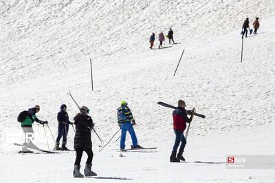  بارش برف در سپیدان / ارتفاعات فارس سفیدپوش شد + فیلم