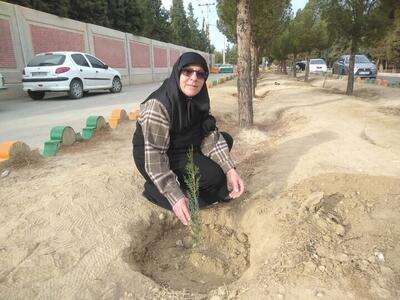  پویش «نهال‌کاری به مناسبت روز مادر» در سمنان