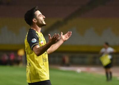 فرار و سانتر برای 3 امتیاز مهم سپاهان (عکس)