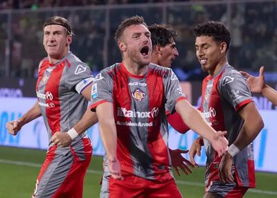 مهاجم 38 ساله انگلیسی، بهترین بازیکن ایتالیا