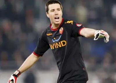 گلری که بساز و بفروش شد: داستان گلادیاتور دیوانه