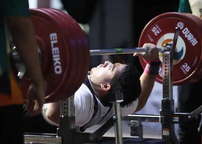 مانی سعیدی در پاراوزنه برداری قهرمان شد