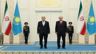 استقبال رسمی رئیس‌جمهور قزاقستان از رئیس‌جمهور پزشکیان