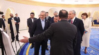 رئیس‌جمهور از نمایشگاه اسناد تاریخی ایران درباره آسیای مرکزی بازدید کرد