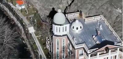 فیلم | تخریب ابر ویلای غیرمجاز در حاشیه رودخانه کرج