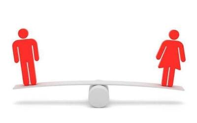 روز مادر؛ گل‌هایی که اهدا شد و قوانینی که نیاز به اصلاح دارند