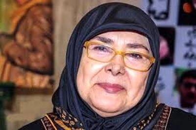  آفرین عبیسیِ 20 ساله در کنار ناصر ملک مطیعی