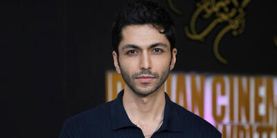  کیسان دیباج با تیپی خاص در یک مسابقه آشپزی؛ این کراوات عجیب را از کجا خریده؟ - چی بپوشم