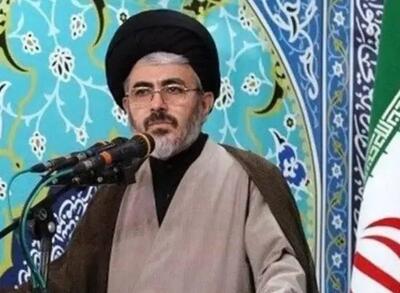 امام جمعه ارومیه: موضوع «زن،زندگی و آزادی» بهانه‌ای بیش نبود؛ دشمن به دنبال تغییر اعتقادات است