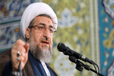  انتقاد امام جمعه تبریز از افزایش قیمت دلار و طلا/ قیمت کالاها ارتباطی با دلار و سکه ندارند