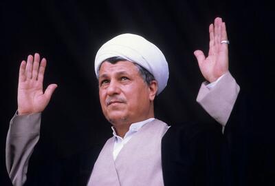 کدام خاطرات آیت الله هاشمی رفسنجانی سانسور شدند؟ |محسن هاشمی: مراجع می‌گفتند دفتر رهبری باید زنان را وادار کند که با چادر به مجلس و بیت رهبری بروند