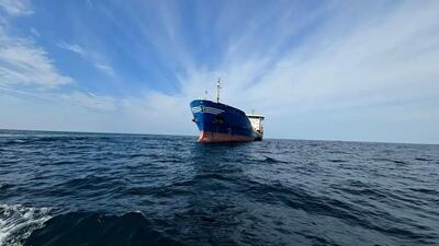 کشف کلان گازوییل قاچاق در سواحل عمان؛ یک فروند کشتی نفتکش توقیف شد