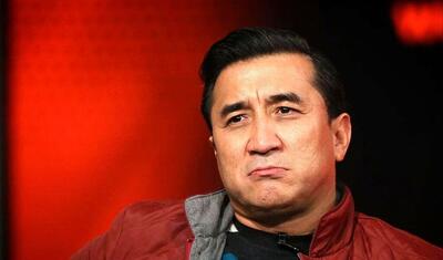 مجری ورزشی صدا و سیما از خجالت خداداد عزیزی درآمد +ویدیو