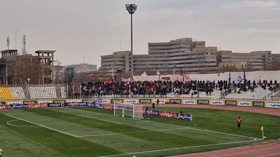 هواداران پرشور نساجی مقابل تیم هوادار