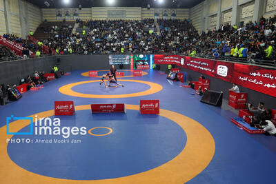 قهرمانی جنجالی بانک شهر در لیگ برتر کشتی آزاد/ دست استقلال با یزدانی به جام نرسید
