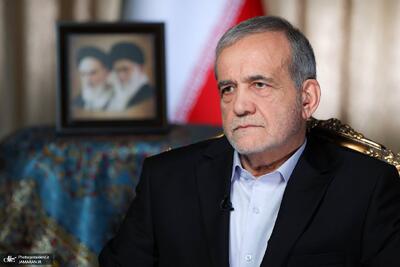  پزشکیان به رئیس جمهور ترکمنستان: توافقات مهمی در حوزه گاز، حمل‌ونقل، کریدورها و همکاری‌های اقتصادی و تجاری میان دو کشور صورت گرفته است/ هنوز در برخی بخش‌ها با موانع و مشکلاتی مواجه هستیم که رفع آن‌ها نیازمند دستور و پیگیری جناب‌عالی است