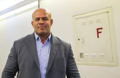 معصومی: از دبیر خواهش می کنم یک تصمیم درست بگیرد/ نمی‌دانم چرا تیم ساری انصراف داد