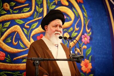 علم الهدی:فشار اصلی دشمن، تغییر هویت دینی و فرهنگی ملت ایران است