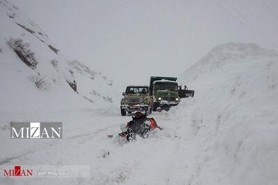 خدمات‌رسانی شبانه روزی در محورهای اصلی و فرعی شهرستان تهران/ پایش مستمر بارش‌ها ادامه دارد