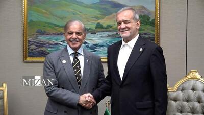 تاکید سران ایران و پاکستان بر تقویت همکاری‌های مشترک و تسریع در اجرای توافقات فیمابین