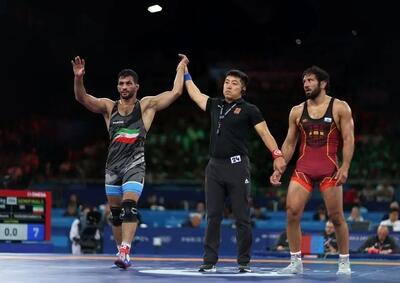 حسن یزدانی در فینال لیگ برتر کشتی آزاد مقابل مجتبی گلیج به میدان می‌رود