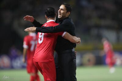 آمار جذاب اوسمار نسبت به وحید هاشمیان - پارس فوتبال