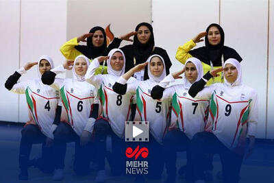 همخوانی دختران گلبال ایران در امارات به افتخار «ایران» - پارس فوتبال