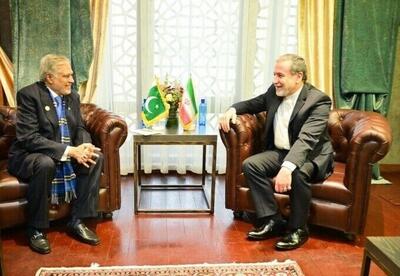 وزرای امور خارجه ایران و پاکستان دیدار کردند (۲۱ آذر ۱۴۰۴)