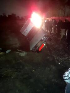 فرونشست زمین در شهرک ولیعصر سه خودرو را گرفتار کرد / عملیات موفق آتش‌نشانی بدون مصدوم