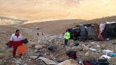 جزئیات جدید از حادثه واژگونی اتوبوس تهران–یاسوج/ آمار فوتی ها و مصدومین اعلام شد