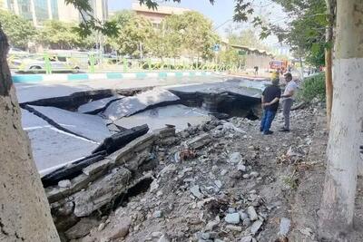 فروریزش ناگهانی زمین در شهرک ولیعصر تهران؛ خودروها آسیب دیدند اما تلفات جانی نداشت