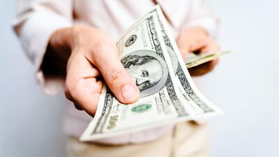  پیش‌بینی مهم از وضعیت بازار ارز/ آیا روند افزایشی قیمت دلار مهار خواهد شد؟