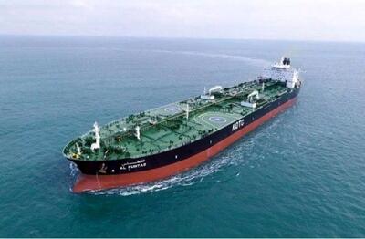 یک کشتی نفتکش خارجی در دریای عمان متوقف شد