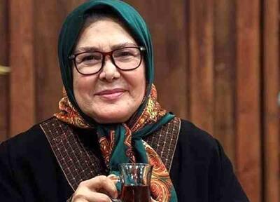 آفرین عبیسیِ ۲۰ ساله در کنار ناصر ملک مطیعی