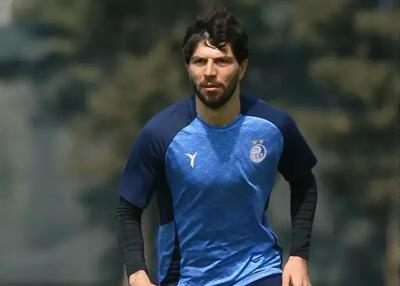 ستاره ازبکی استقلال بی‌تفاوت به شایعه جدایی