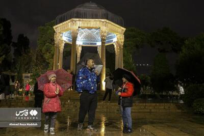  شب حافظیه در نخستین بارش باران پاییزی