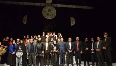  «کنگلومرا» در تالار «ماه» حوزه هنری لرستان به روی صحنه رفت