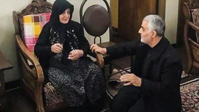 مکتب گل و گلوله/ نرم‌تر از موم ، سخت‌تر از سنگ خارا