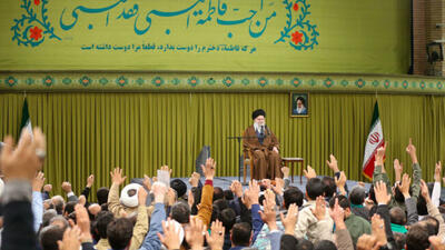  حاشیه‌های دیدار امروز مداحان با رهبر انقلاب