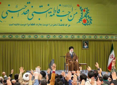 تاکید رهبر انقلاب بر تغییر آرایش رسانه‌ای و تبلیغاتی در برابر دشمن
