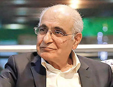 هوشنگ مرادی کرمانی در بخش مراقبت‌های ویژه