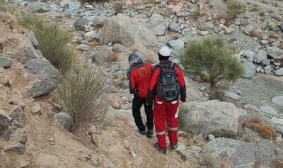 گرفتارشدن ۲ نفر در ارتفاعات نارکی مهریز یزد