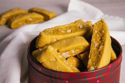  طرز تهیه کوکی زعفرانی