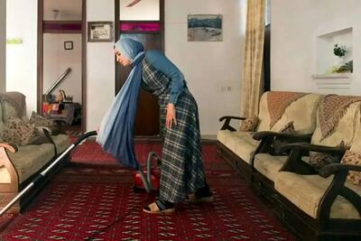 خانه داری: شغلی بدون تعطیلی، حقوق و بیمه؛ آیا می‌پذیرید؟