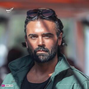  تاریخ وبگردی | سلفی جدید سهراب پاکزاد خواننده معروف اینبار با مادر خودش