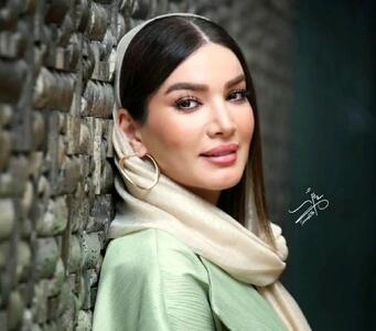 تاریخ وبگردی | خوش گذرانی متین ستوده به همراه صبا تاجیک