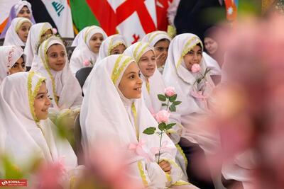  جشن تکلیف دختران عرب زبان در حرم مطهر امام رضا(ع) + عکس
