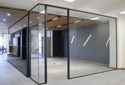 انواع پارتیشن اداری و بهترین روش‌های انتخاب، طراحی و اجرای آن در فضا‌های کاری مدرن